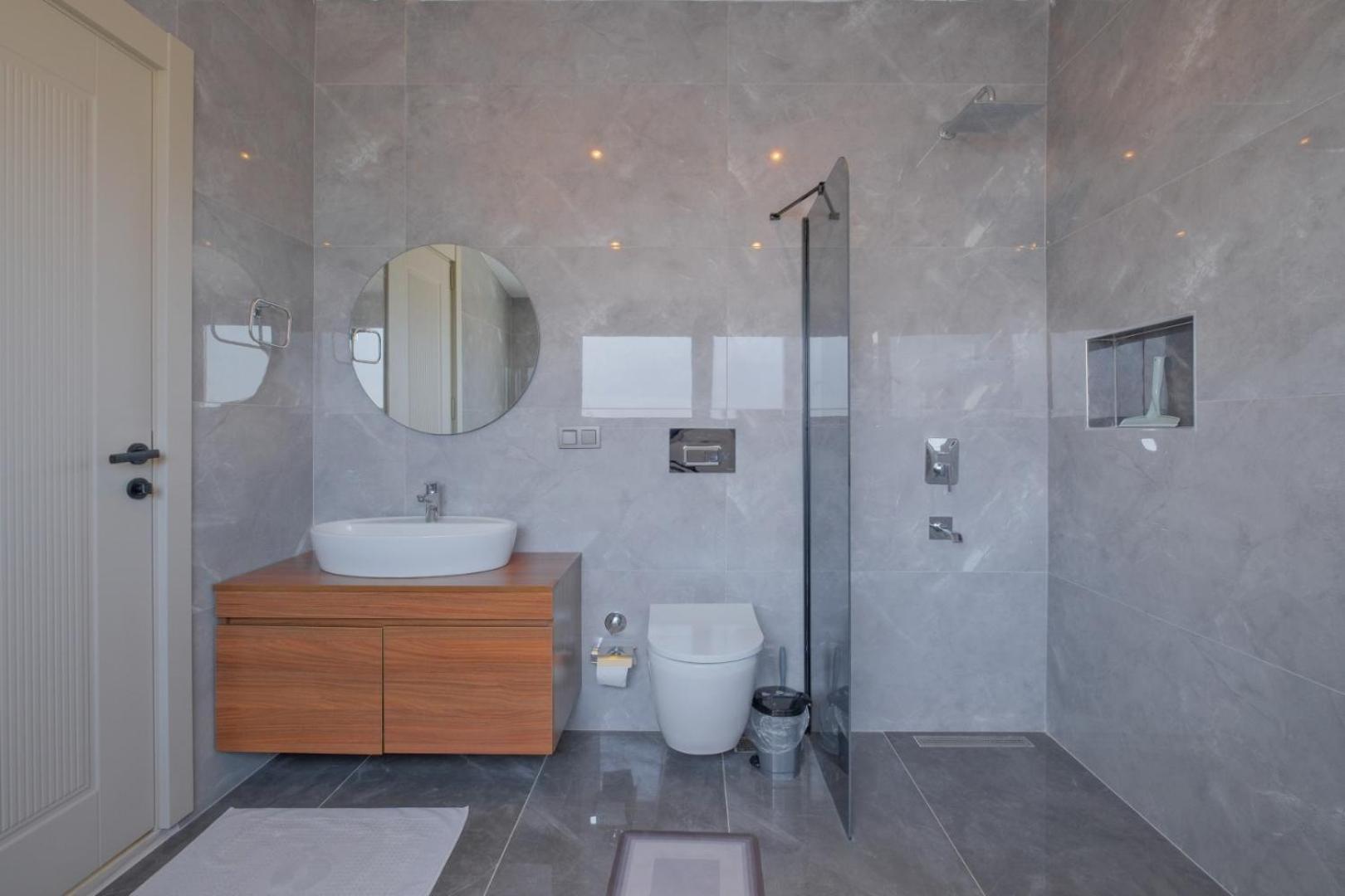 Villa Alisen 2 *