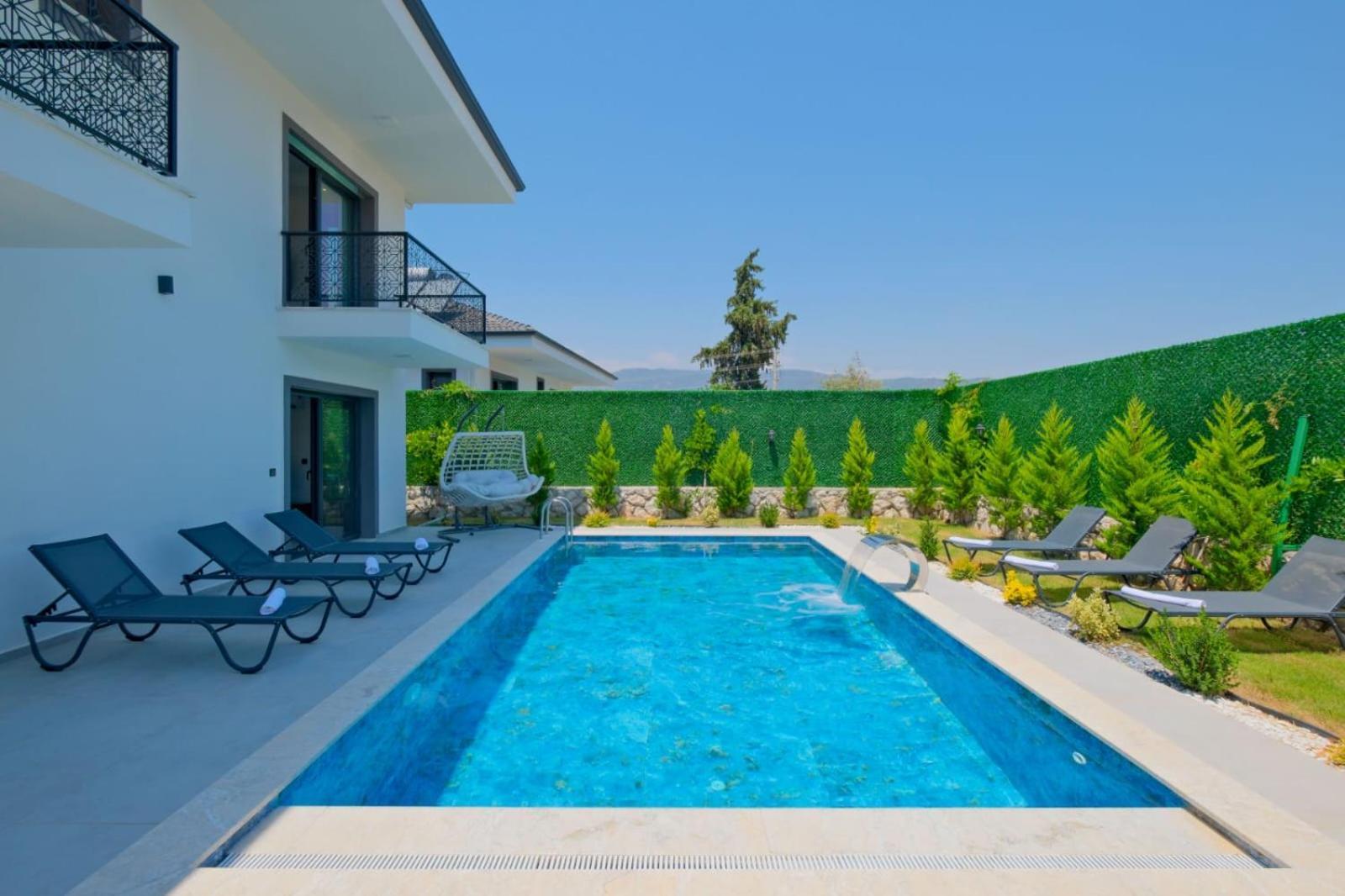 Mera 1 Villa