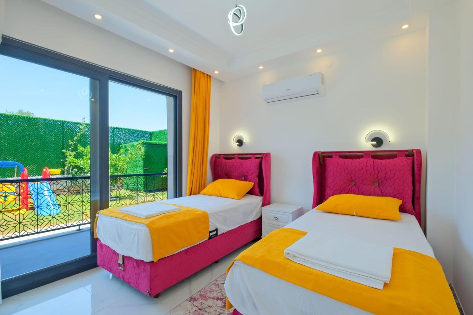 Villa Mera 1