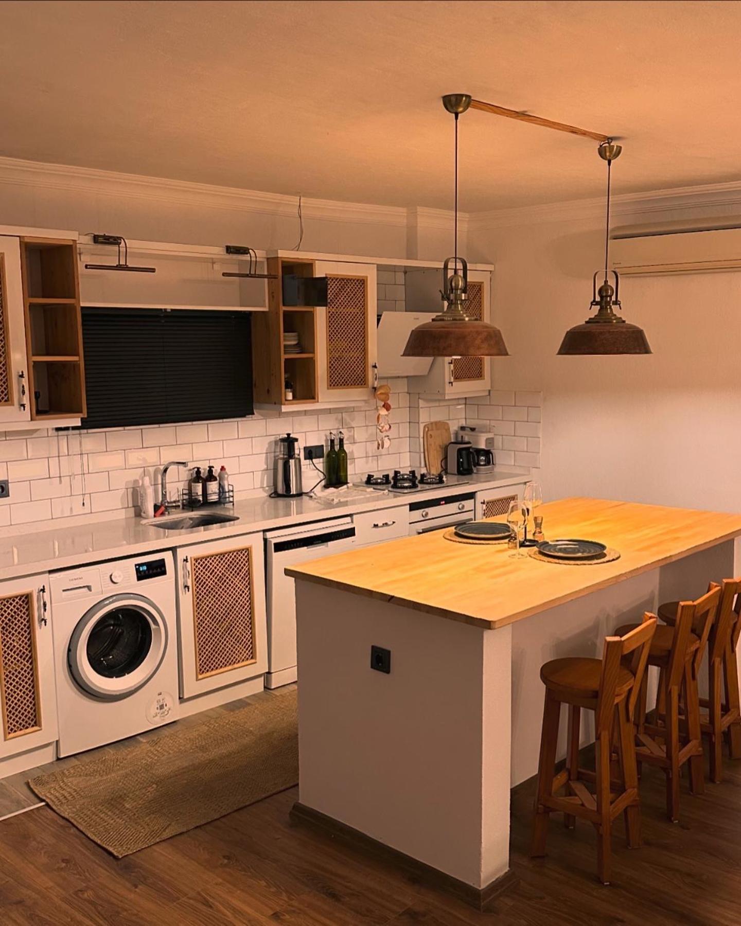 Mavinin Sonsuz Tonu 3 Yatak Odasi 3 Banyo Villa Fethiye