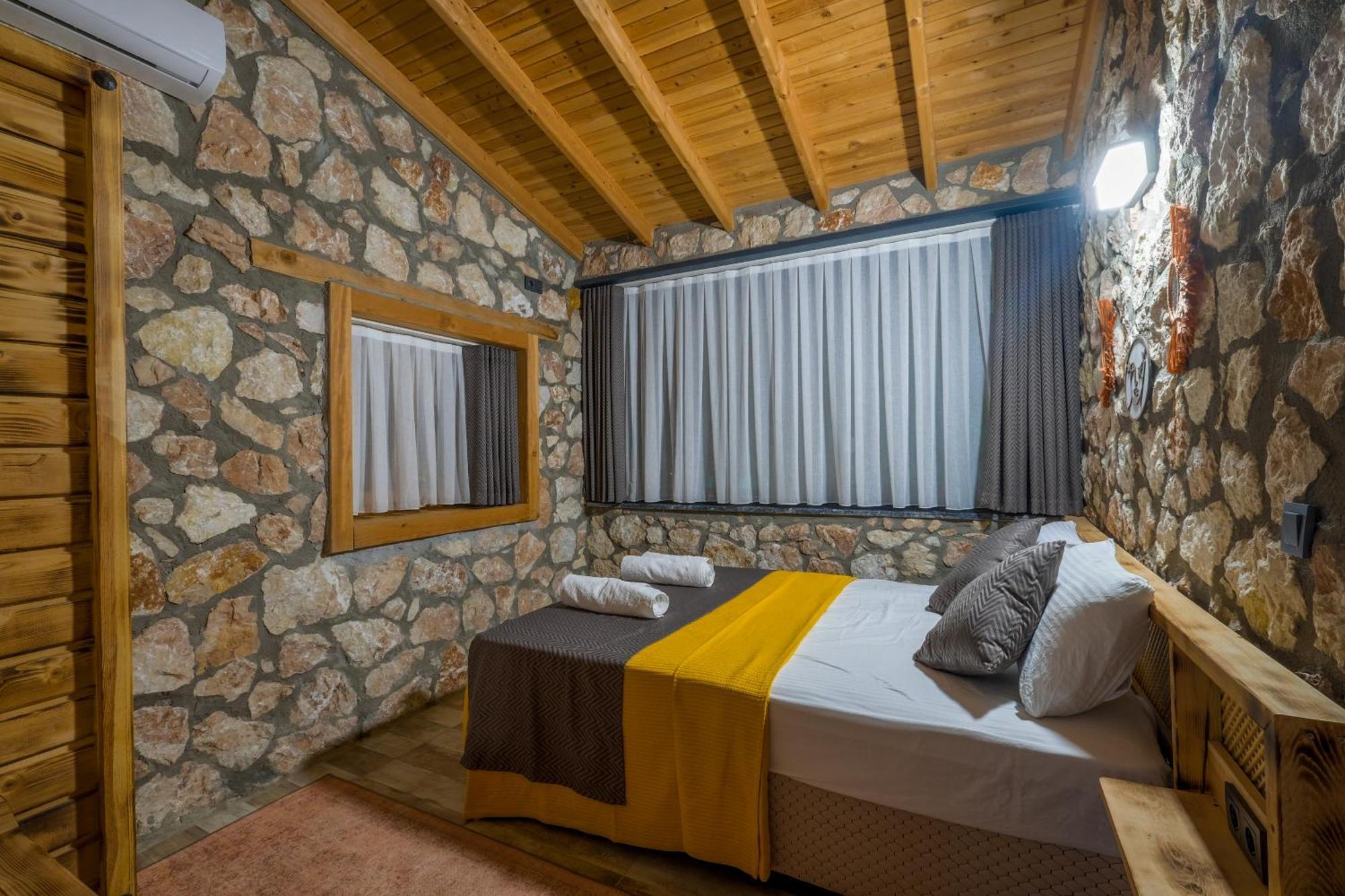 Villa Lueks Dinlenme Selale Kaydirak Havuzu Manzaralar