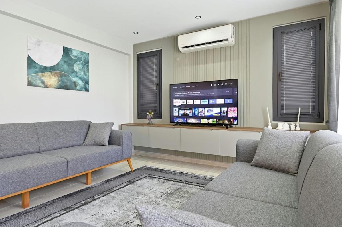 Bendis - For 8 People In The Center Of Villa Fethiye