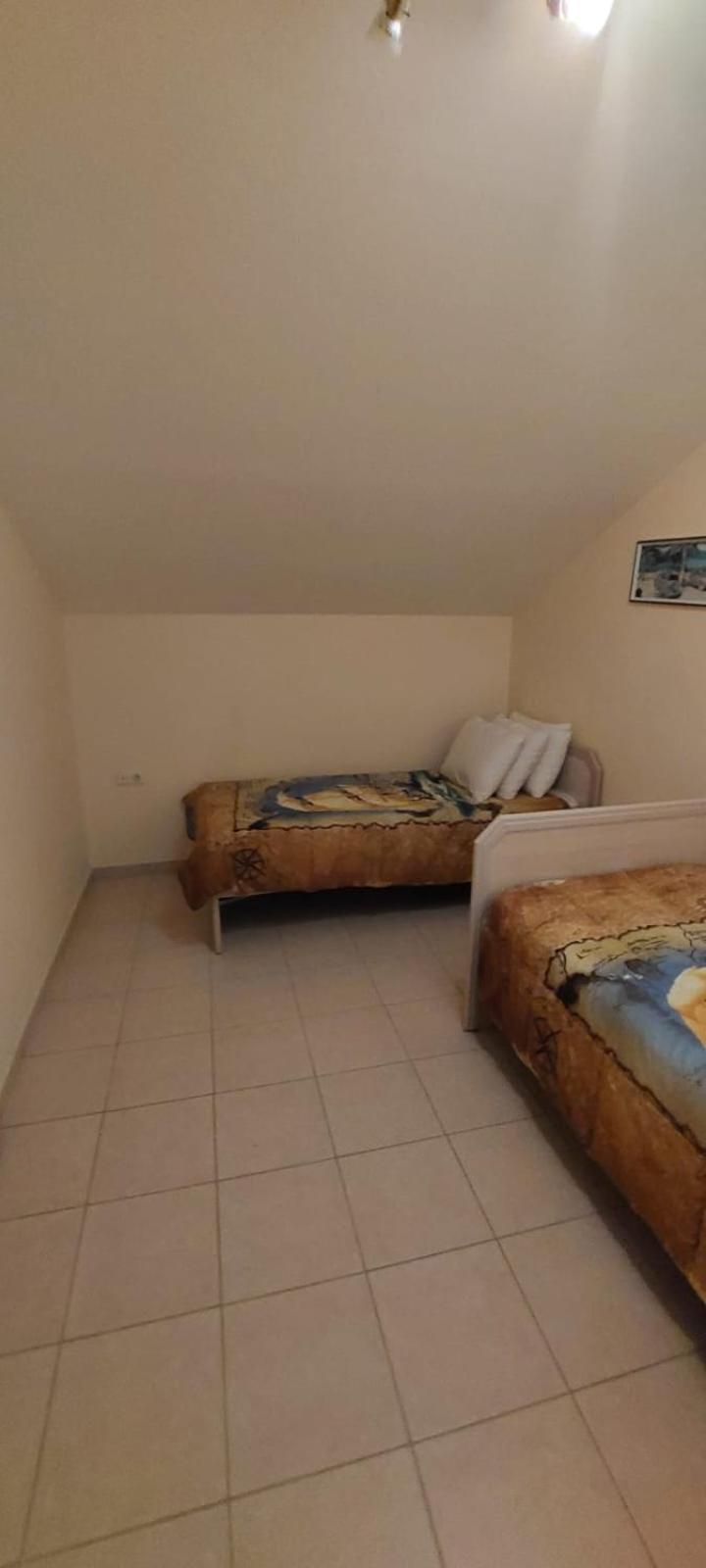 Apartment A 5-bedroom Duplex With A Swimming Pool And A Garden
