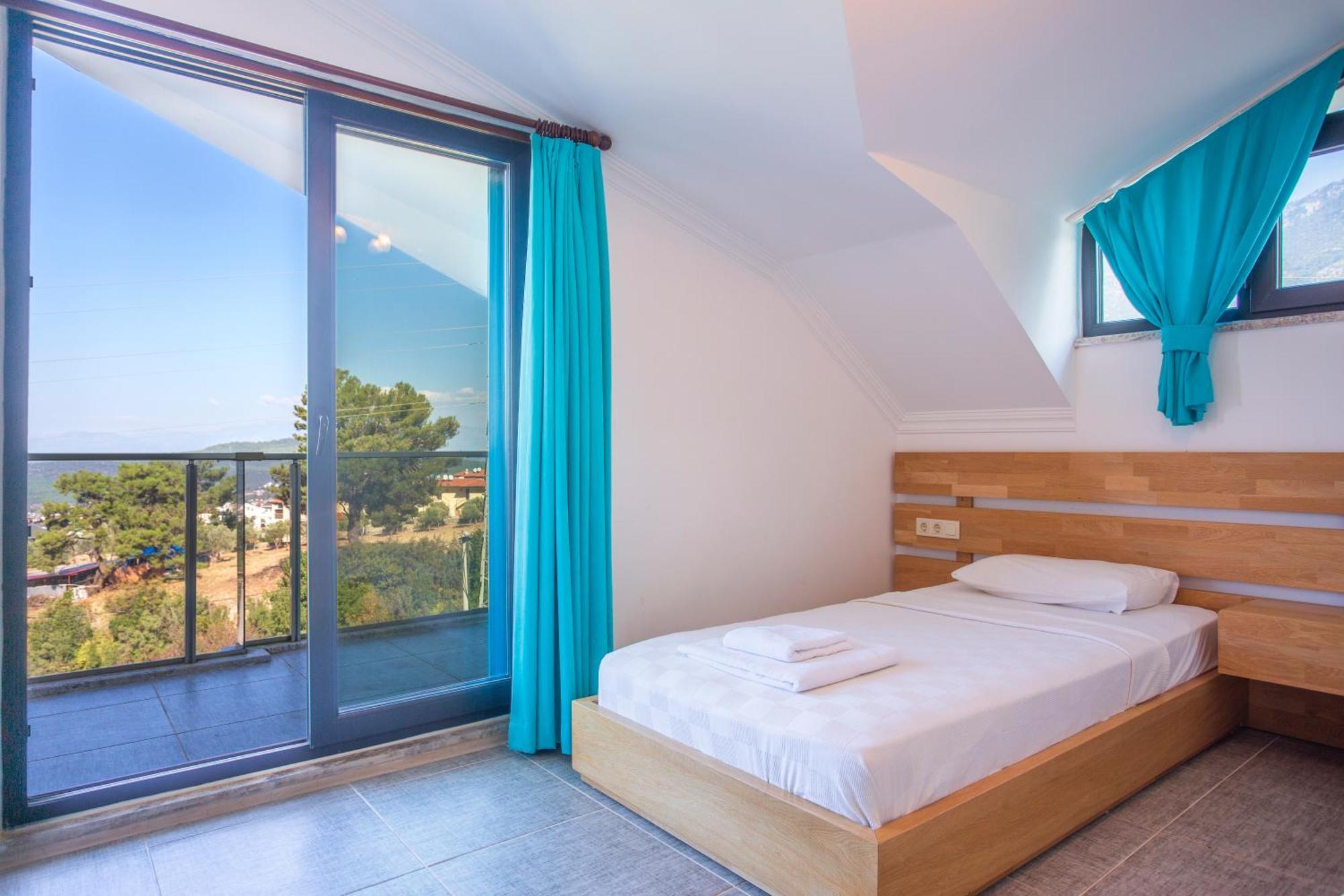 Celebrity E Fethiye