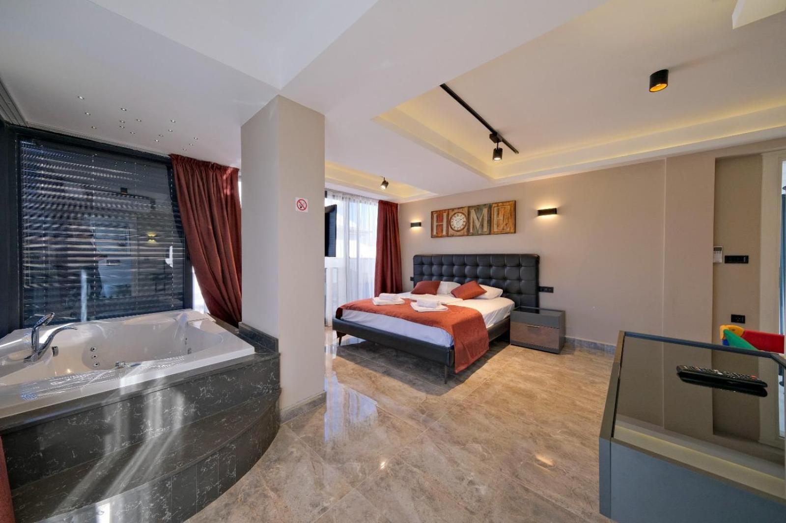 Royal-1 * Fethiye