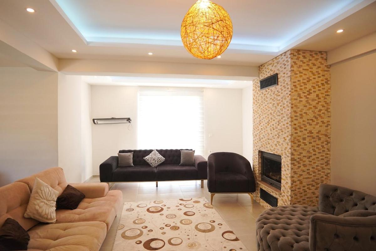 Villa Villa