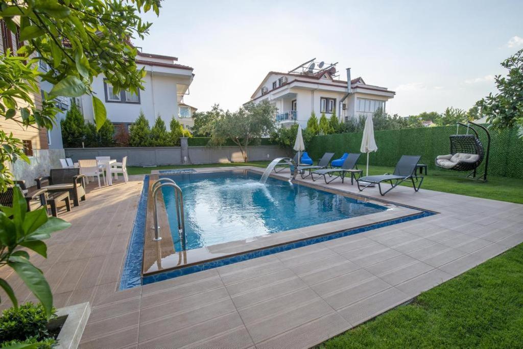 Anemon, Villa *