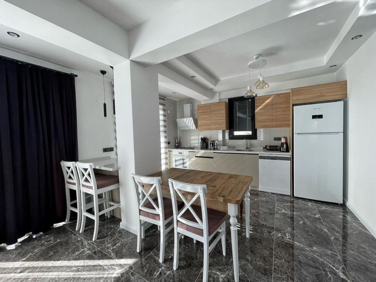 Villa Luxury In Oeluedeniz *