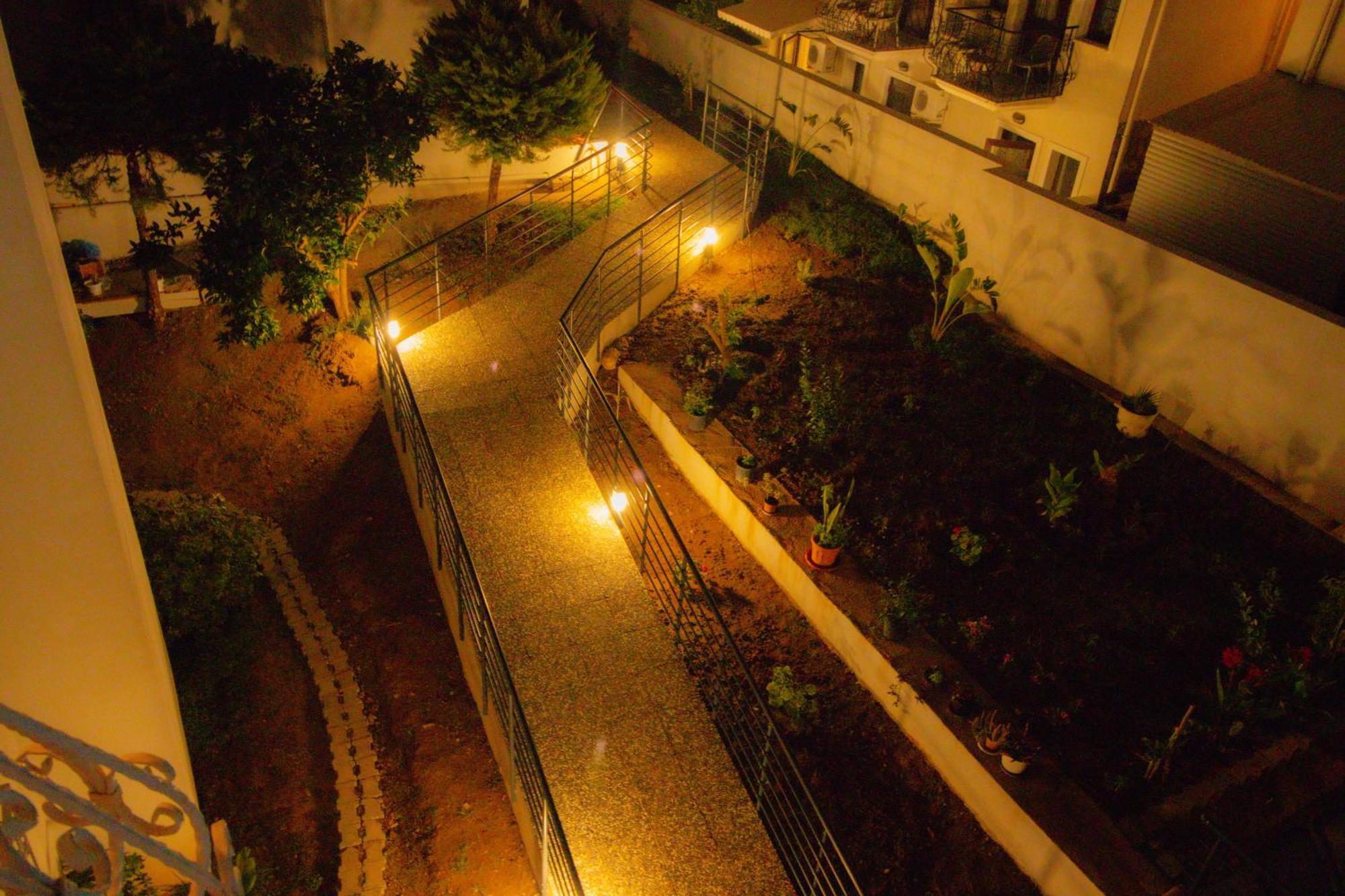 Celeste Hotel *