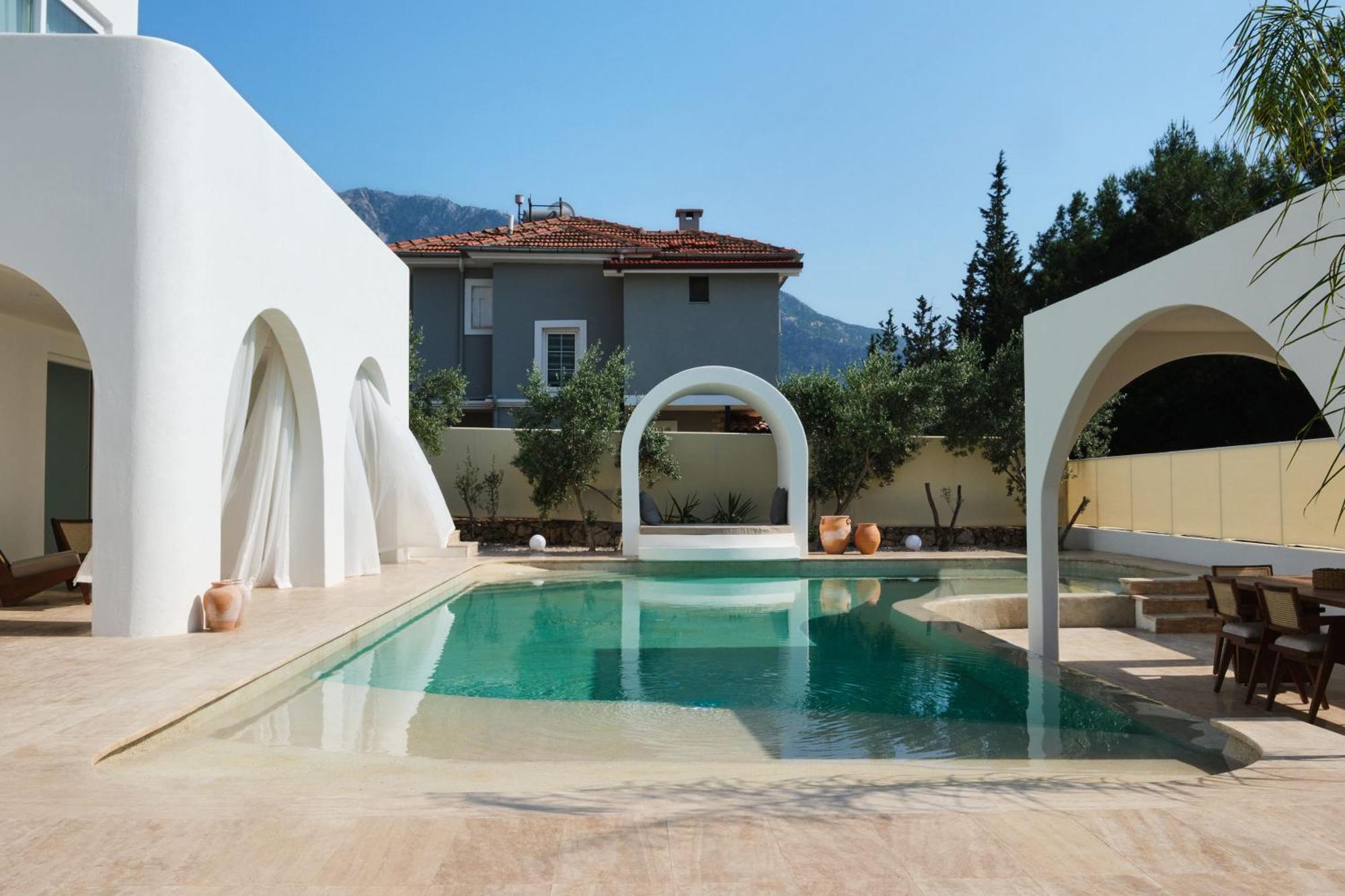Neox With 2 Pools, Jacuzzi, Sauna & Minigolf Villa *