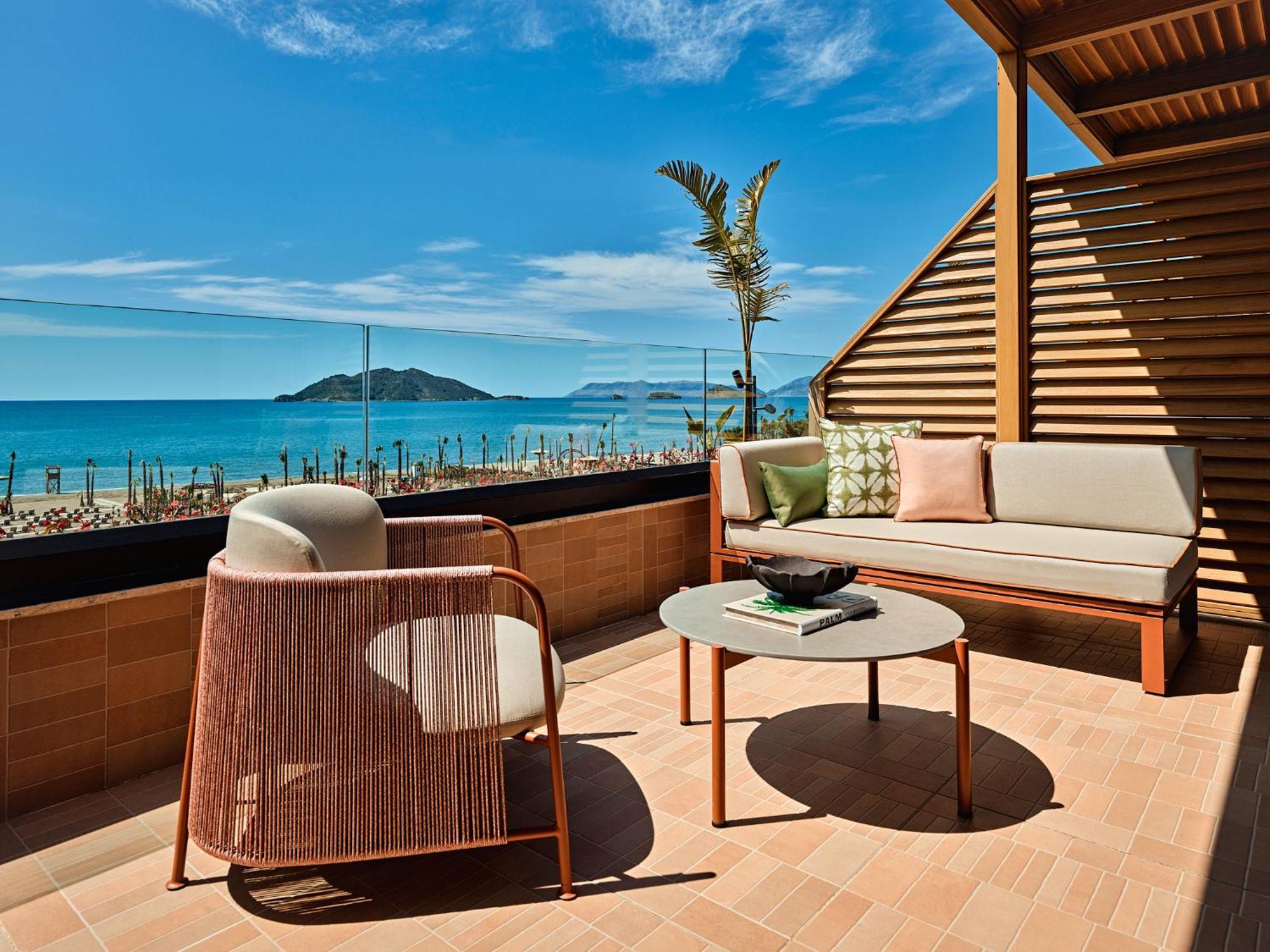 Xo Cape Arnna Otel