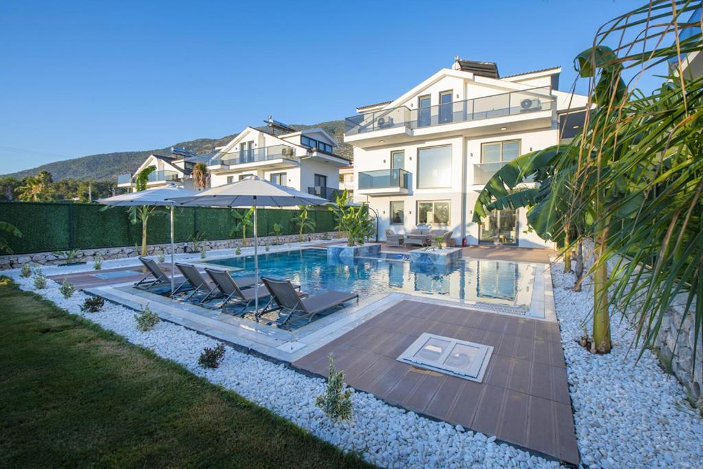 Carya Oeluedeniz Fethiye