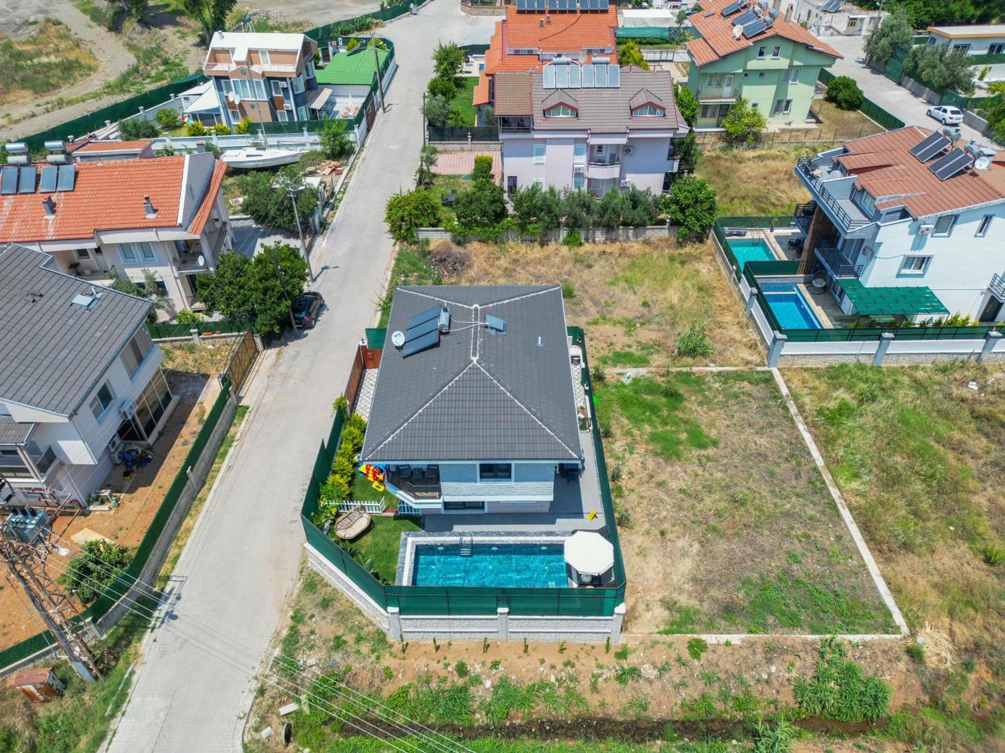 Efems Villa