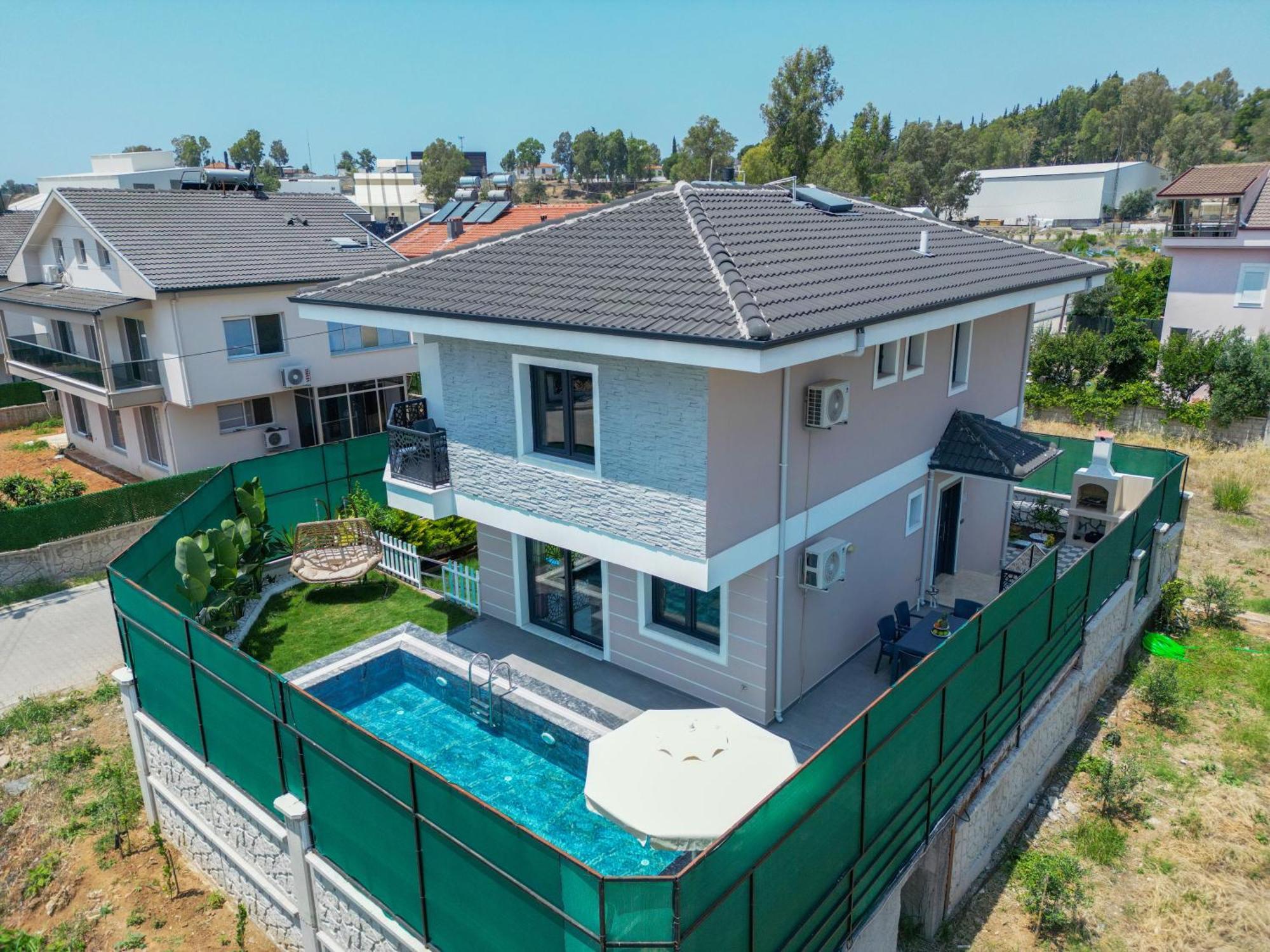Efems Villa *