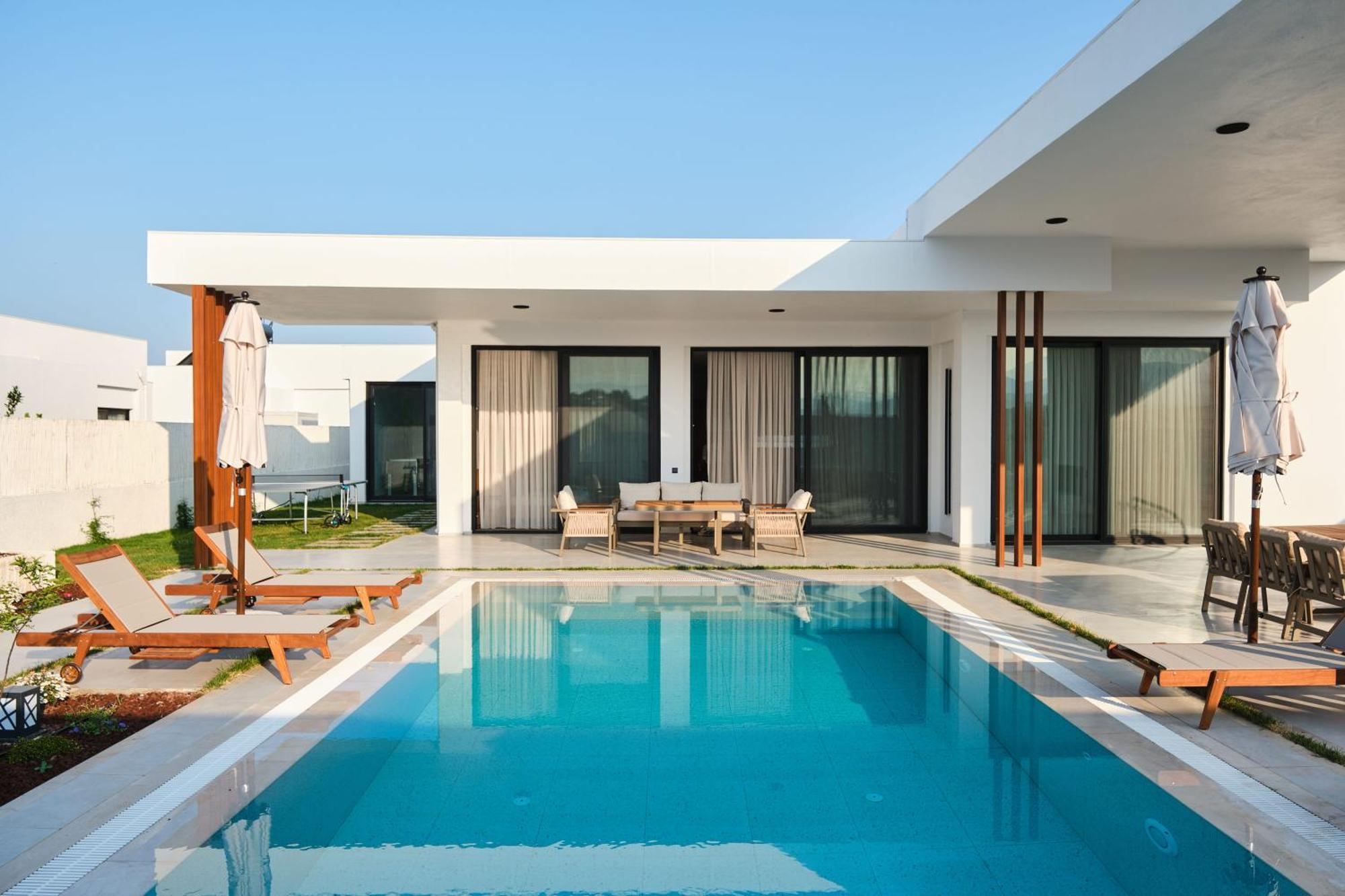 Ashta - Nora 2 Villa