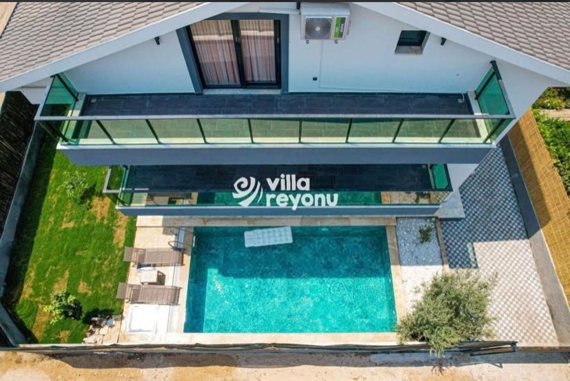 Micro 1 Villa