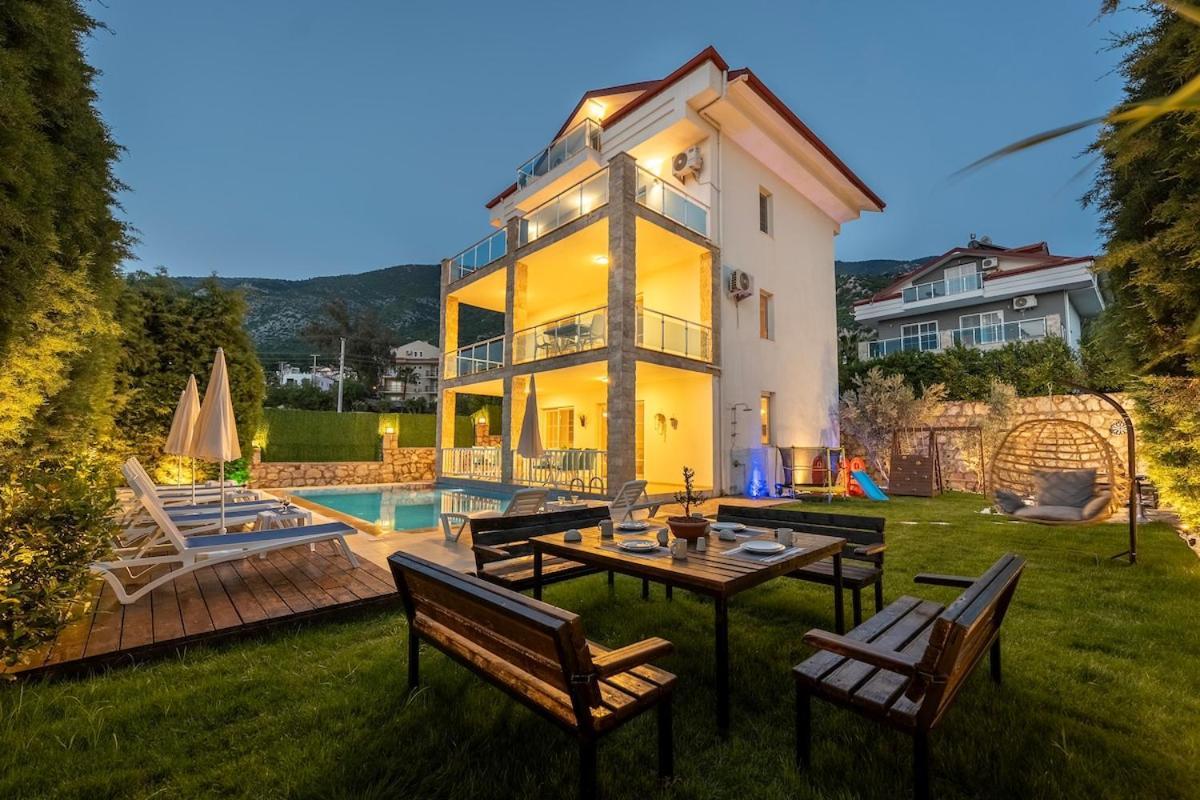 Villa Oeluedeniz, Solvento *