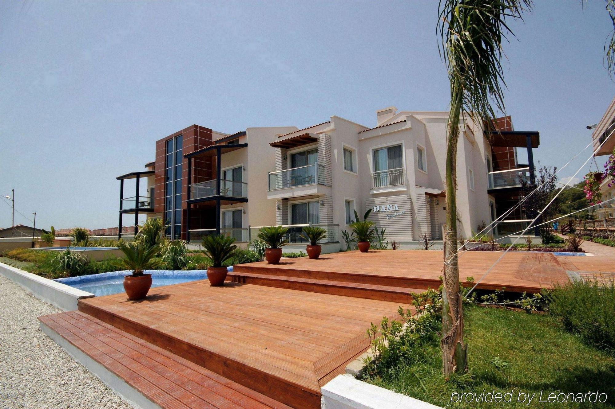 Diana Aparthotel 4*