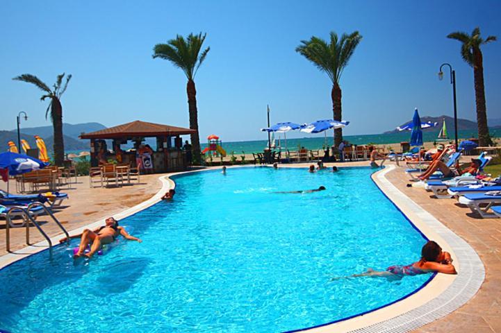 Sunset Beach Club