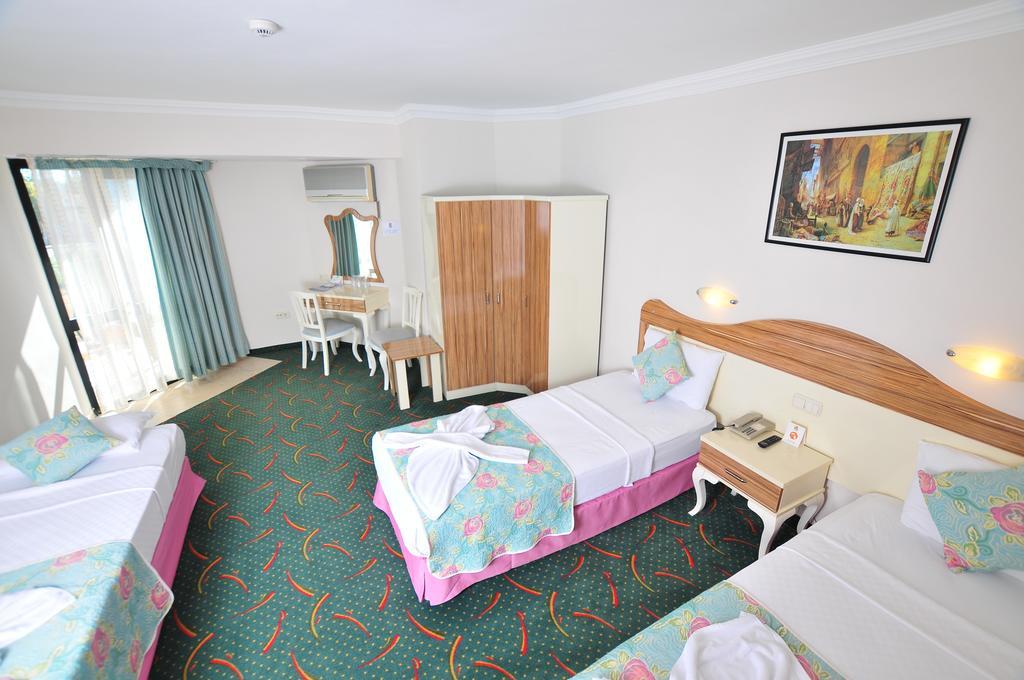Pelin Hotel 3*