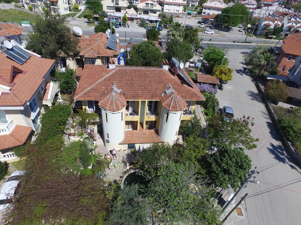 Anna Aparthotel 3*