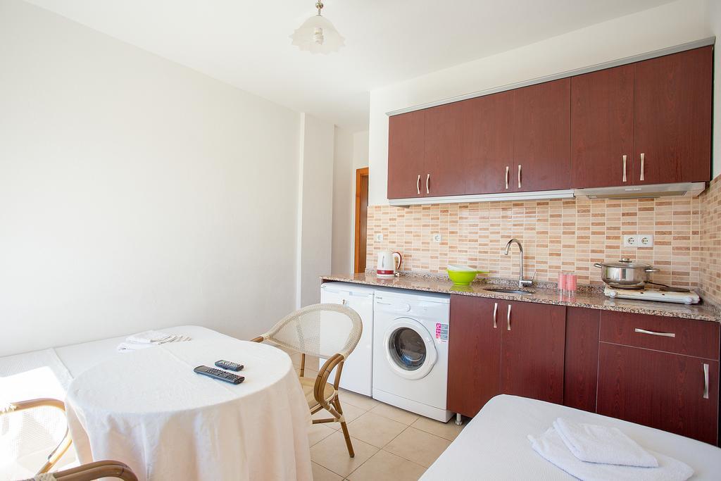 Aparthotel Anna 3*