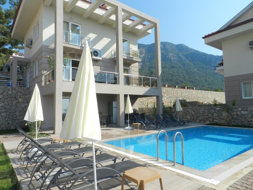 Villa New Age Oleander And Meander