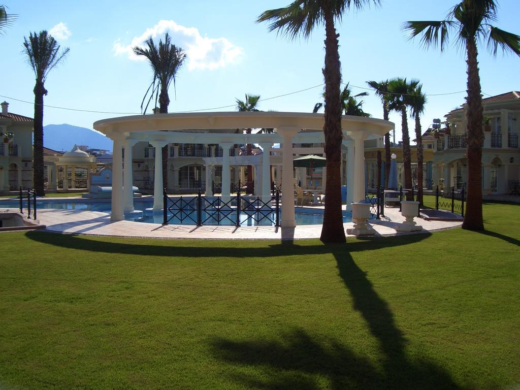 Villacarli Villa *