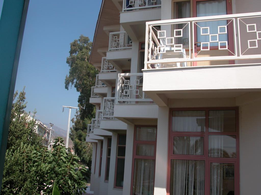 Hotel Ceren 2*