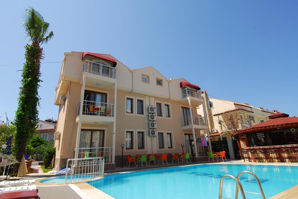 Aparthotel Burak Apart *