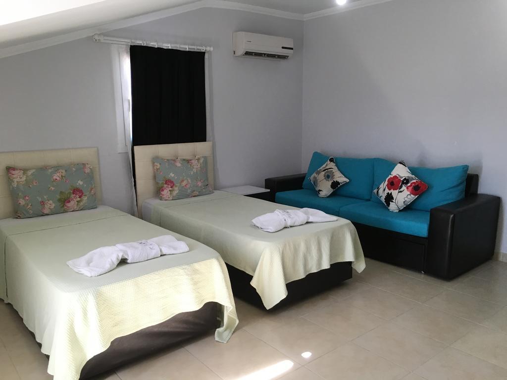 Aparthotel Manolya