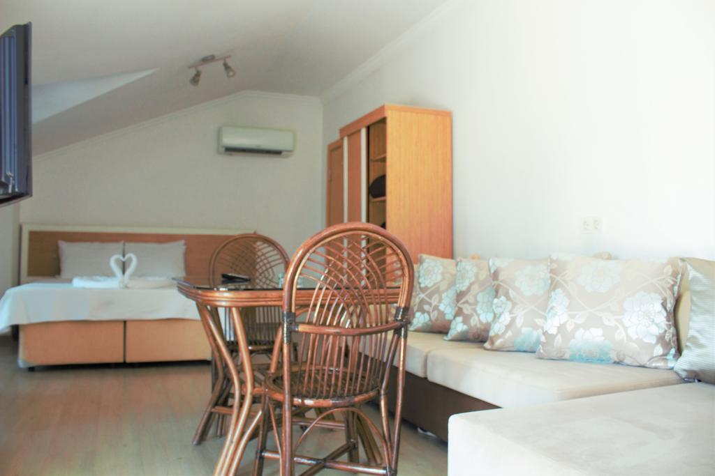 Otel Lidya 3*