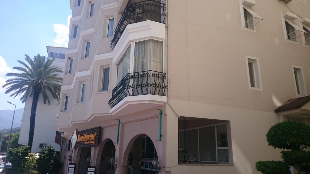 Alesta Apartment *