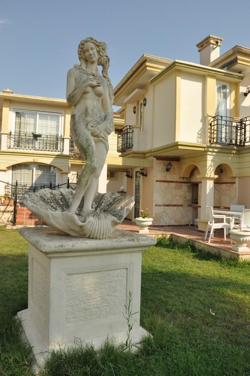 Villa Villamel *