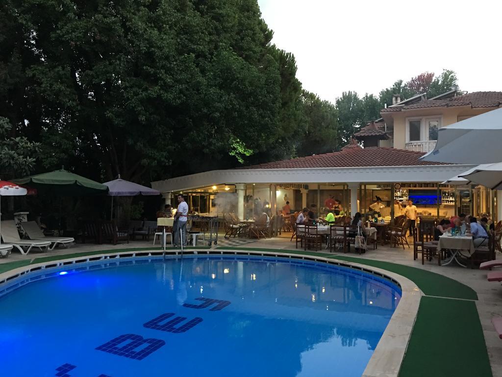 Hotel Cenk Bey 3*