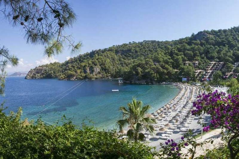 Resort Hillside Club