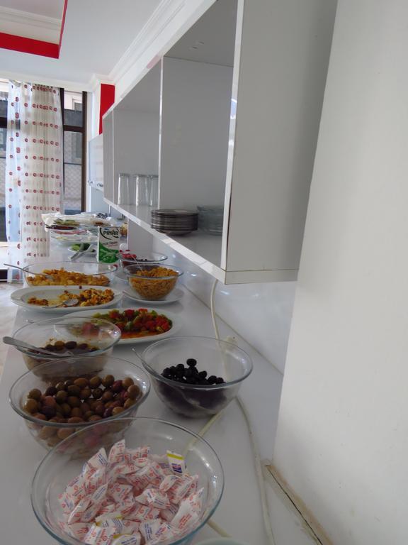 Otel Status 2*