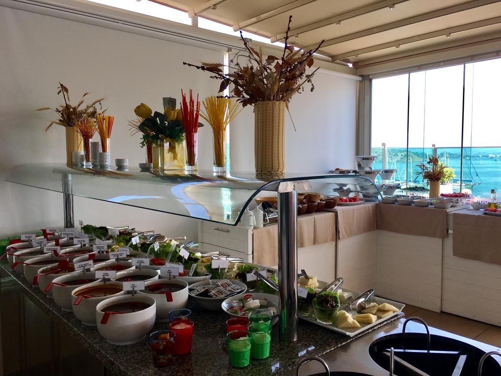 Hotel Alesta Yacht 4*