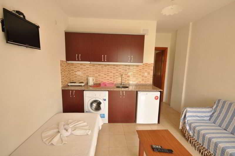 Anna Aparthotel