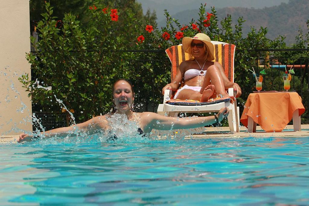 Pelin Hotel 3*
