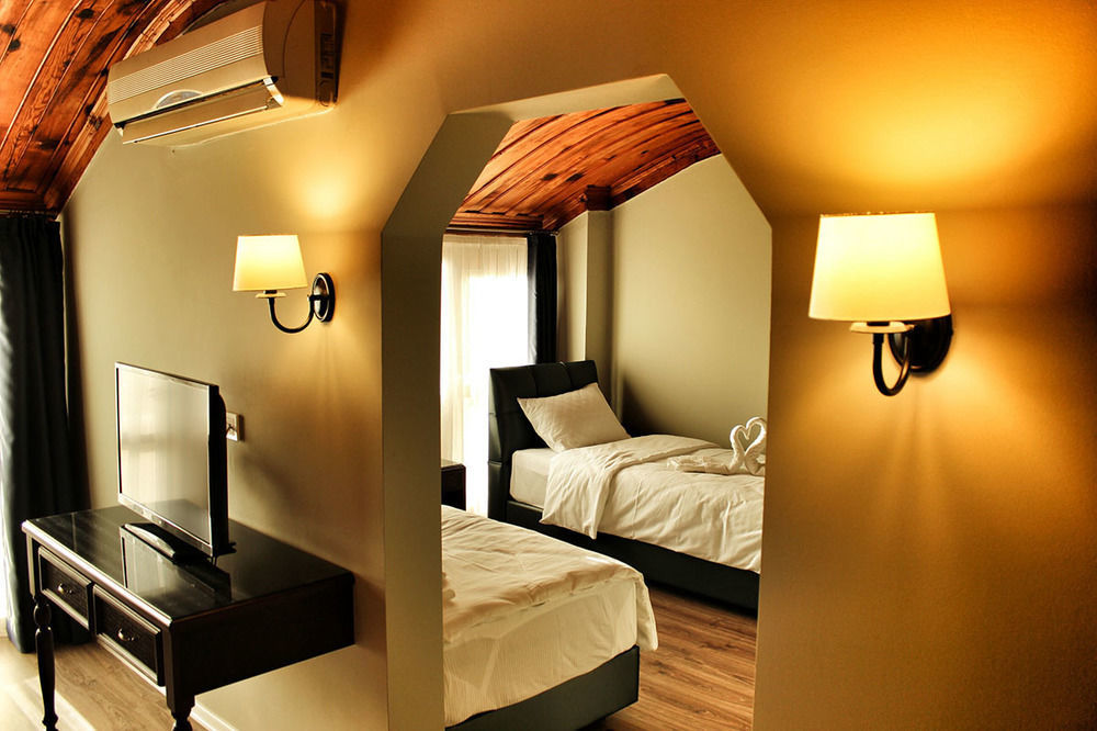 Akkent Garden Hotel 3*