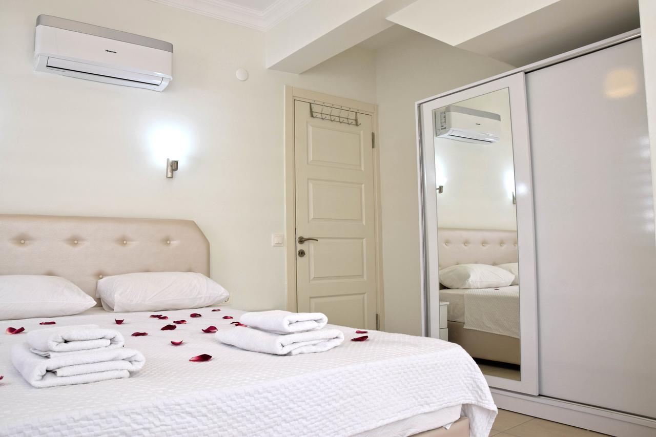 Fortress Park E4 Holiday home *
