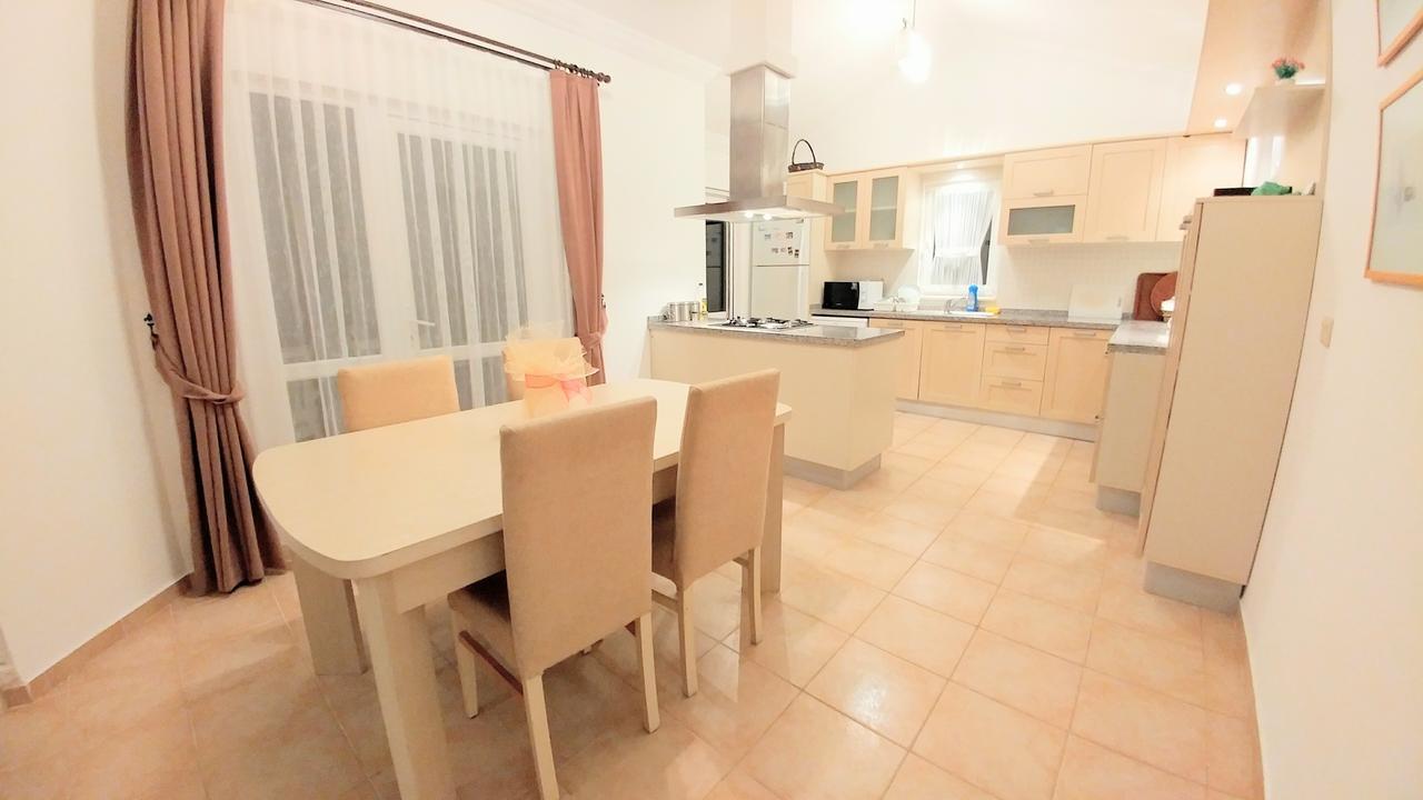 Villa Oasis Village