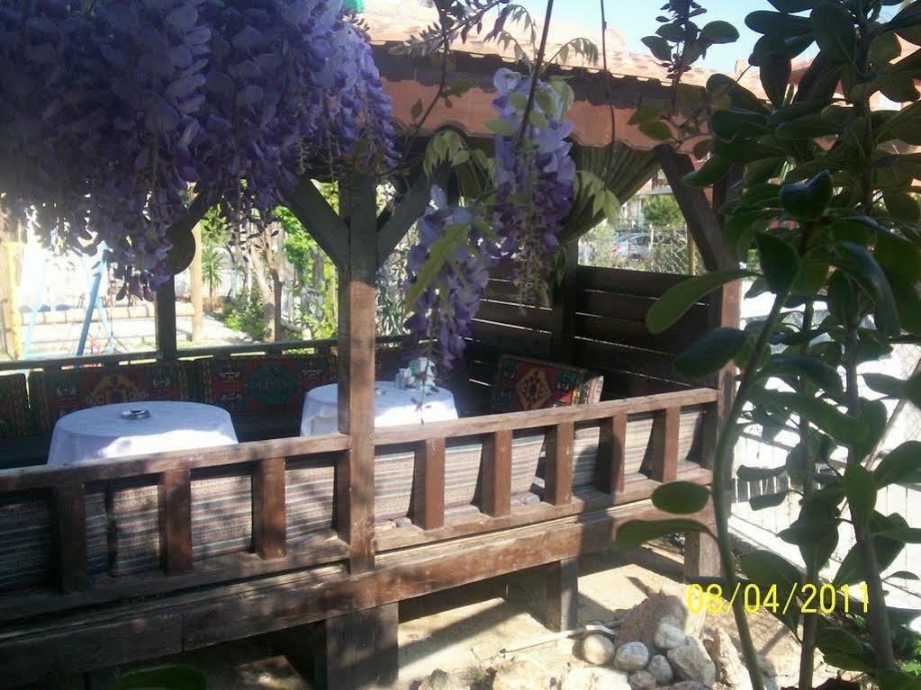 Anna Aparthotel