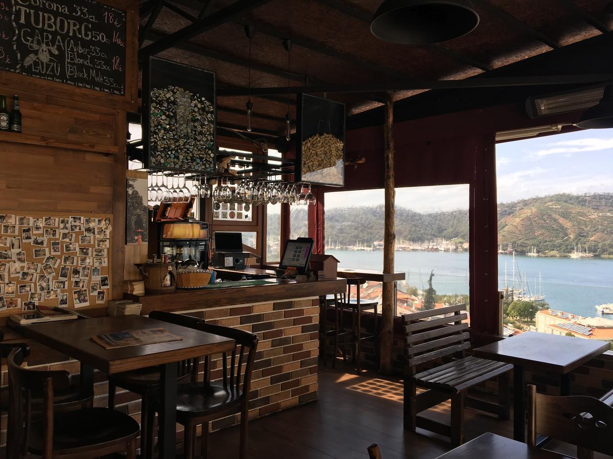 El Camino & Pub Hostel Fethiye