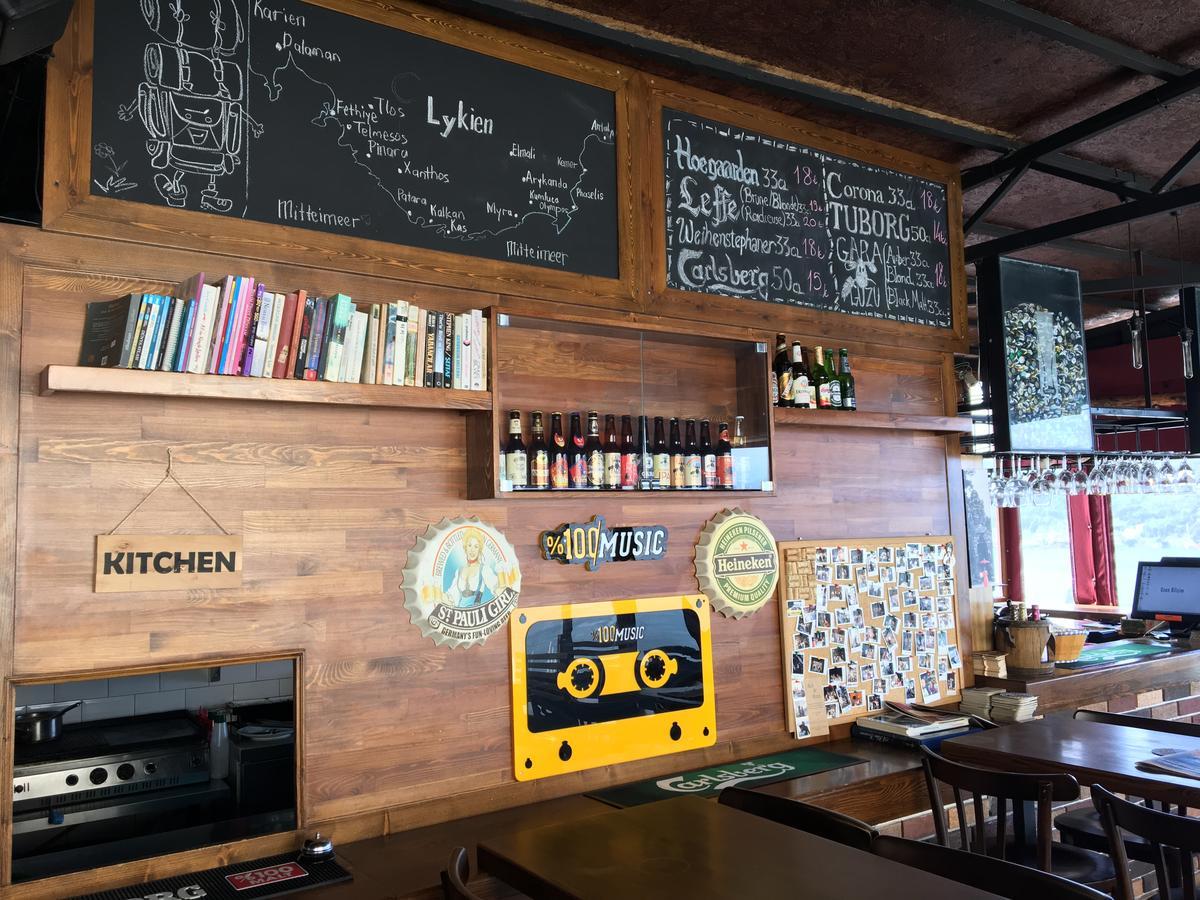El Camino & Pub Hostel