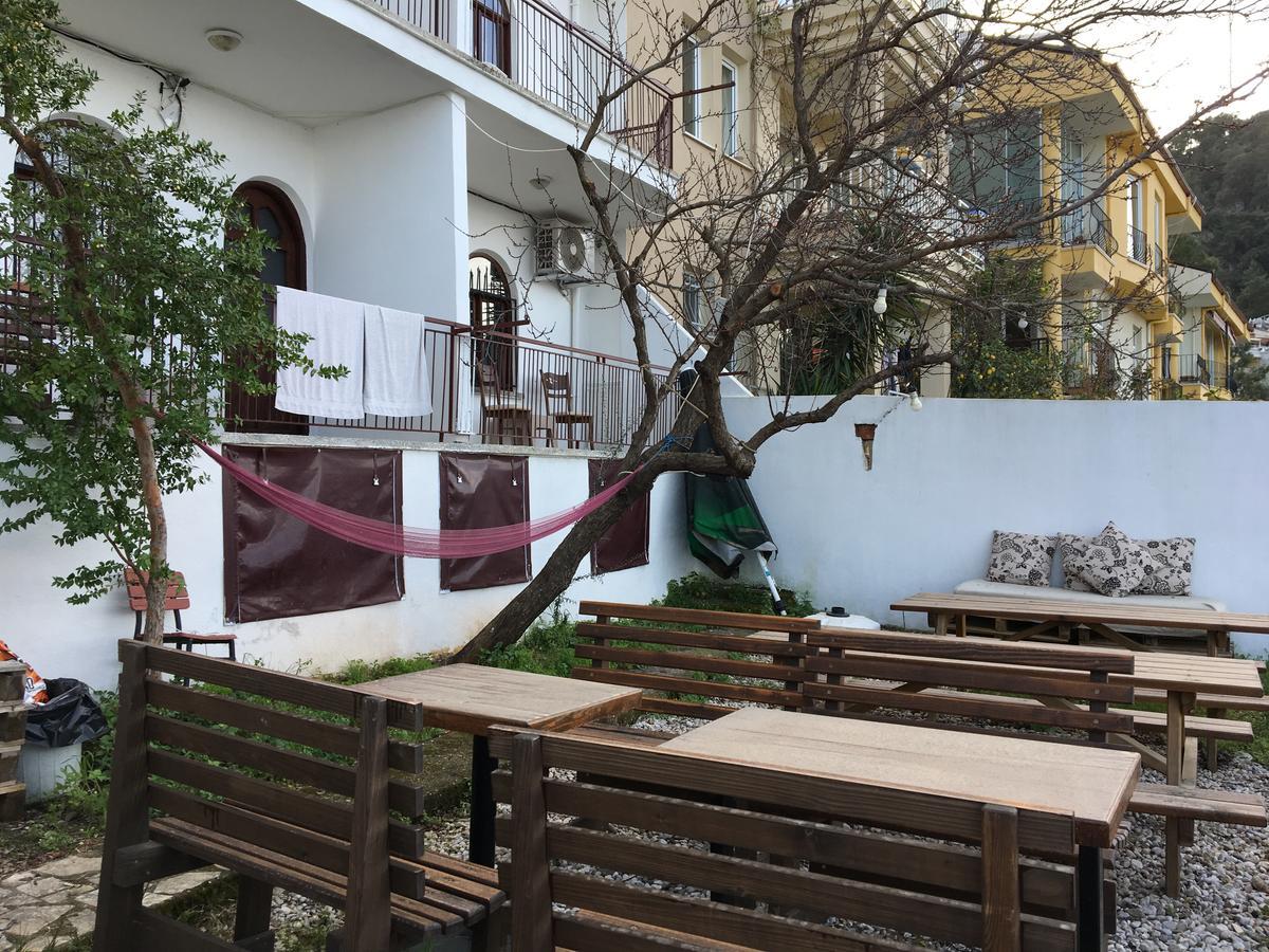 El Camino & Pub Hostel *