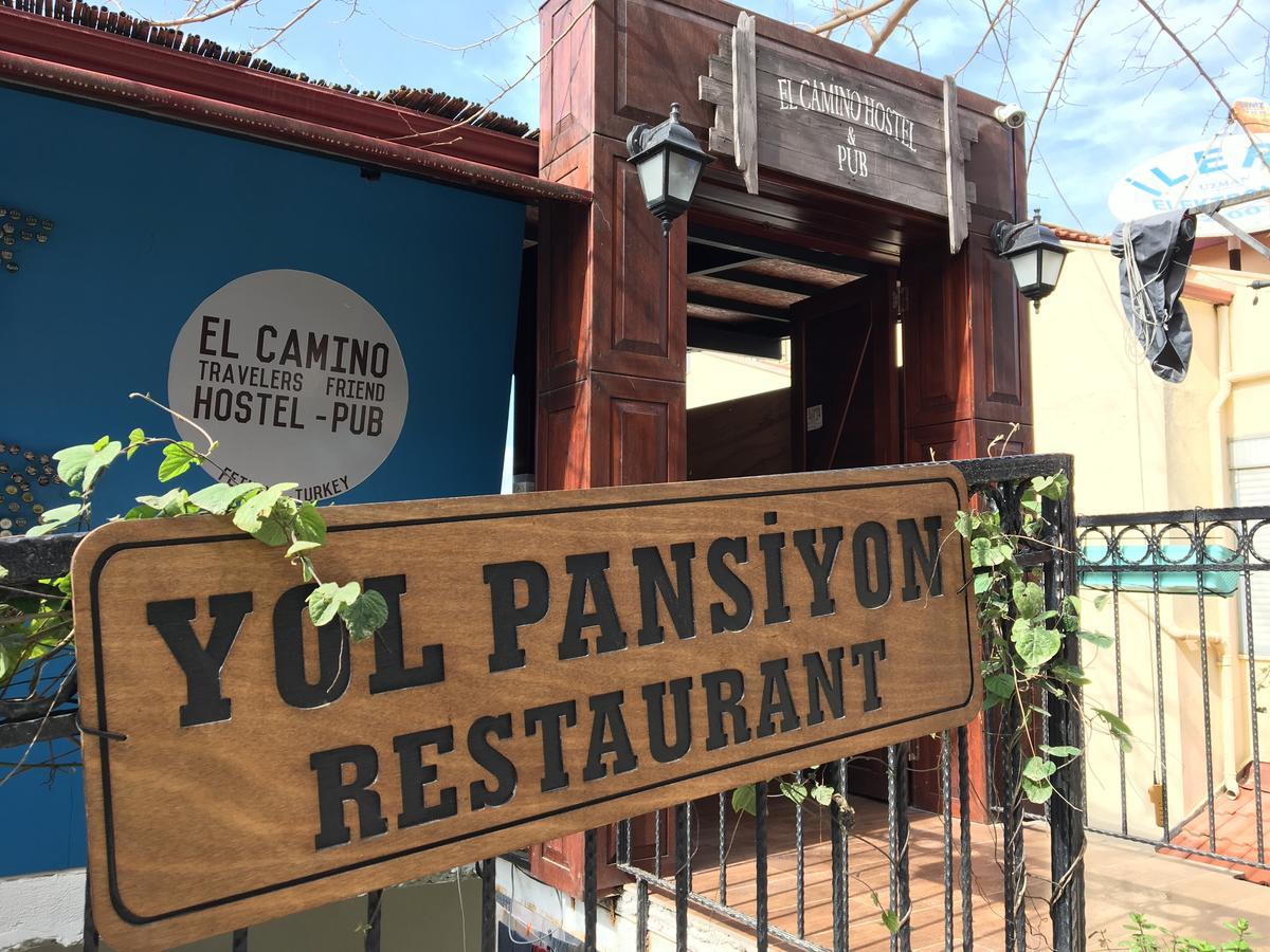 El Camino & Pub Hostel *
