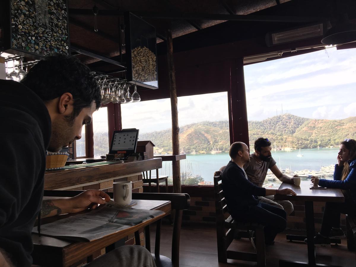 El Camino & Pub Hostel Fethiye