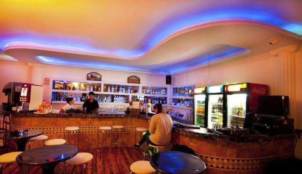 Flora Palm Hotel 4*